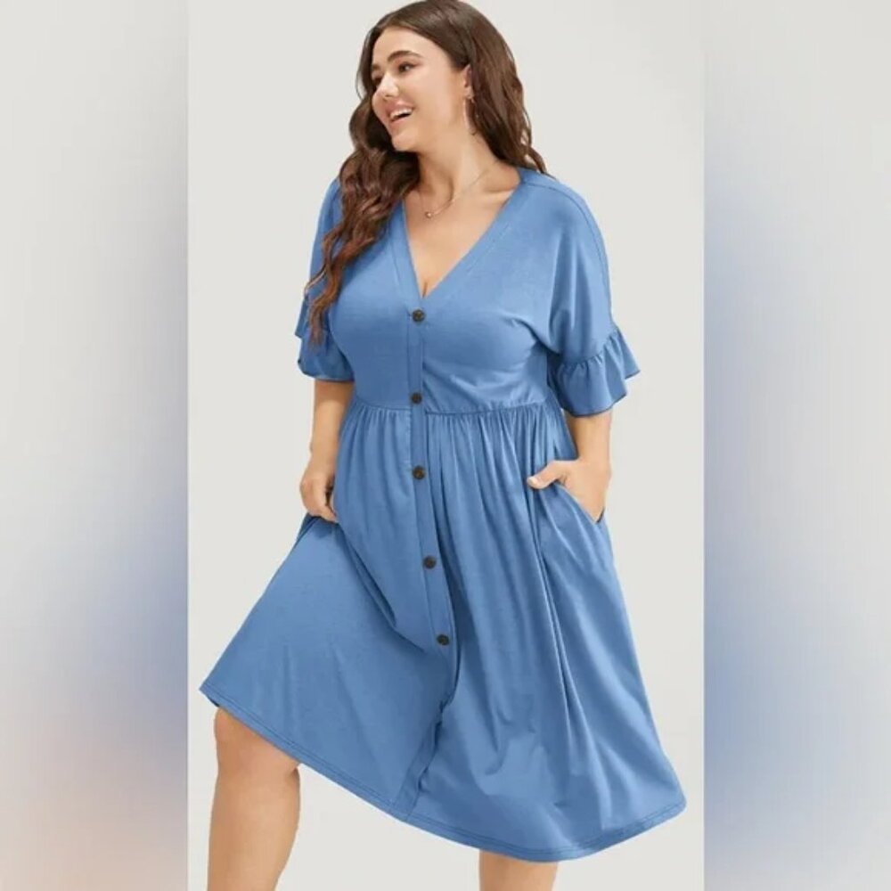 NWT 12 L BloomChic Blue Button Detail Ruffle Sleeve Midi Dress